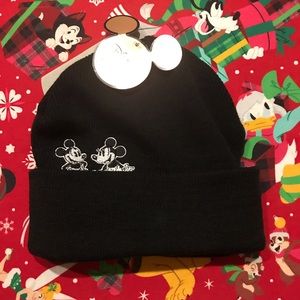 Primark Mickey and Minnie black winter hat